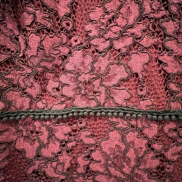 Alexis (Revolve) Evie Burgundy Lace Off Shoulder Midi Dress. Size XS. - Picture 11 of 17